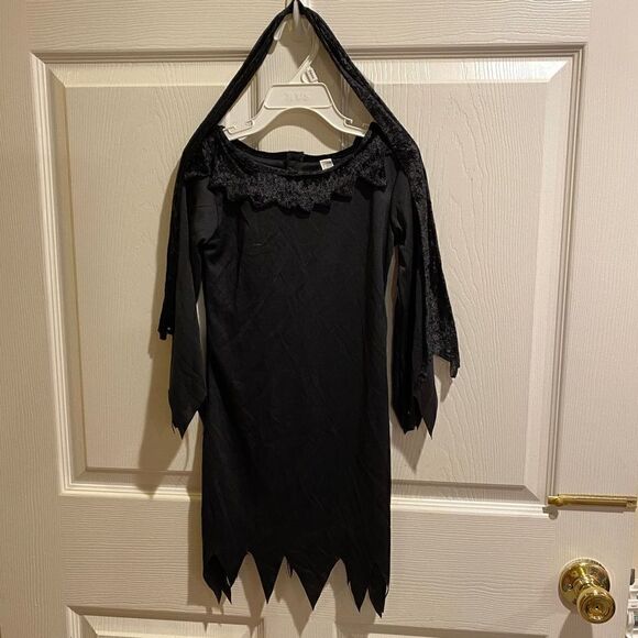 Toddler witch costume 3-4  - Picture 1 of 4